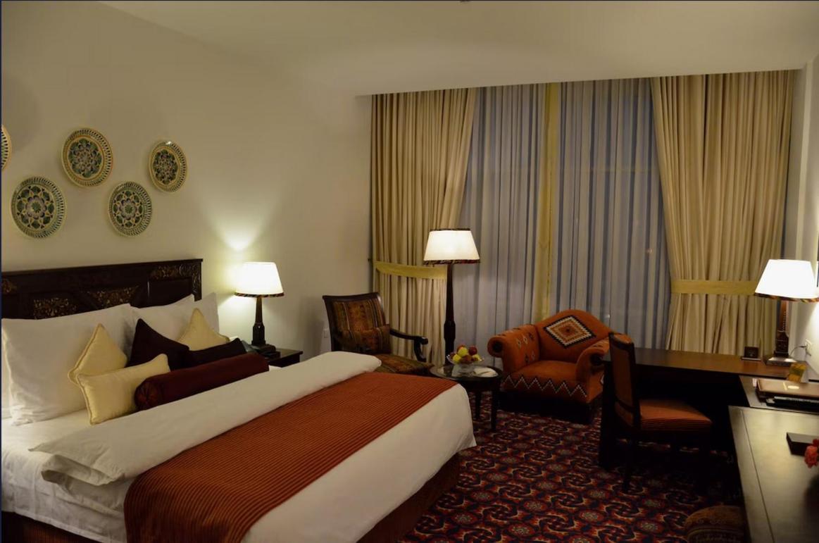 Dushanbe Serena Hotel Exterior foto