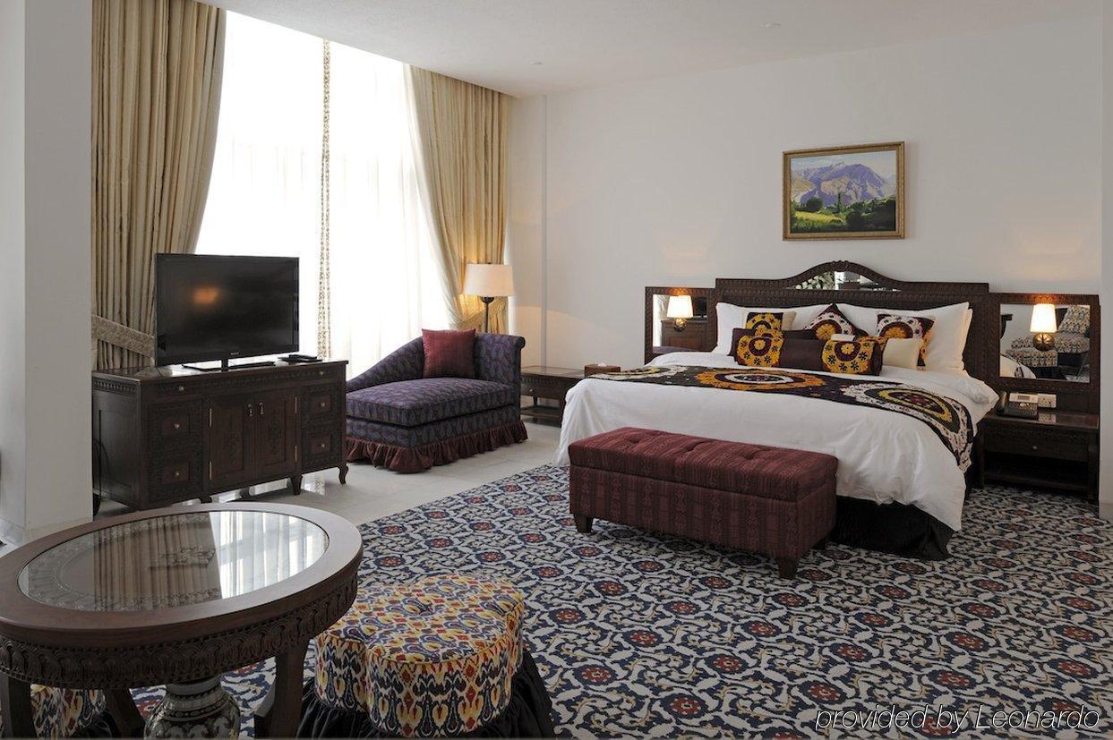 Dushanbe Serena Hotel Habitación foto